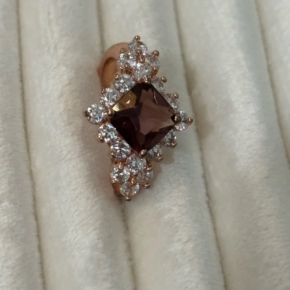 Elegant Purple Halo Ring with Clear Stone Accents and clover ๐ corners 6.5 NWOT - Picture 5 of 11